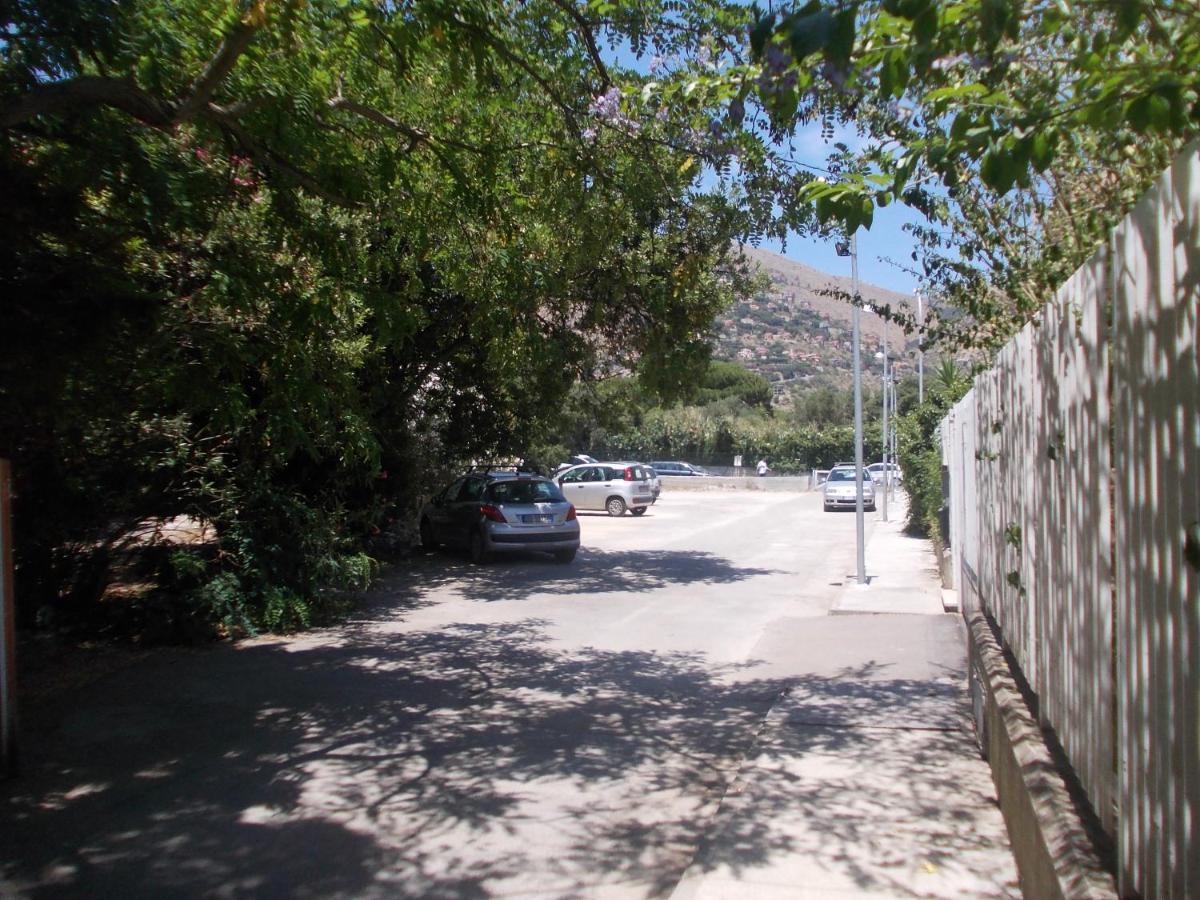 Nest Apollo Apartman Mondello Kültér fotó